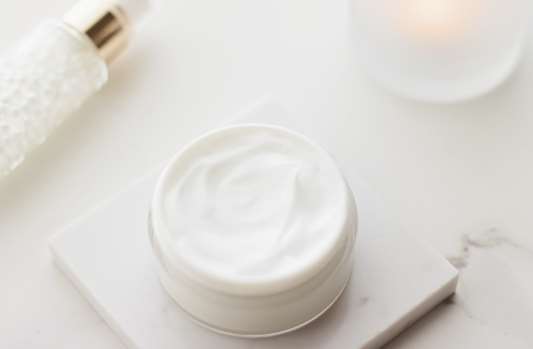 Правила вибору косметики для чутливої шкіри та її застосування Правила вибору косметики для чутливої шкіри та її застосування